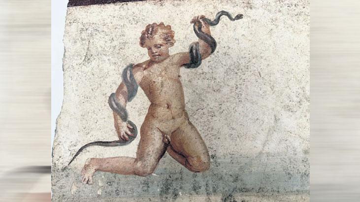 Yağmalanan fresk bulundu