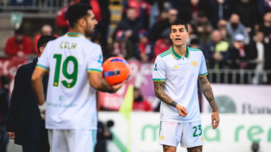 Zeki Çelik kırmızı kart gördü: Roma deplasmanda Cagliari’ye yenildi